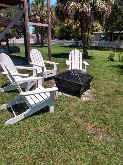 4Br Private Dock, Warm Spring Canal, Kayaks, Canoe Hudson Exteriör bild
